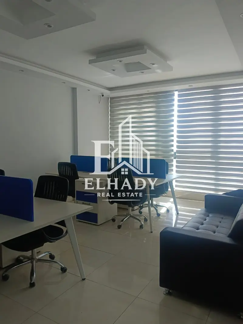 Distinctive administrative headquarters, 4 rooms, in Rayhanah Plaza - Al Morshedy
