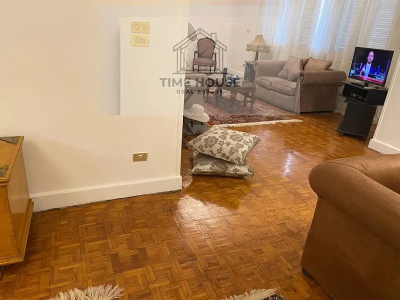 Furnished apartment for rent in Ard El Golf near College of البنات metro