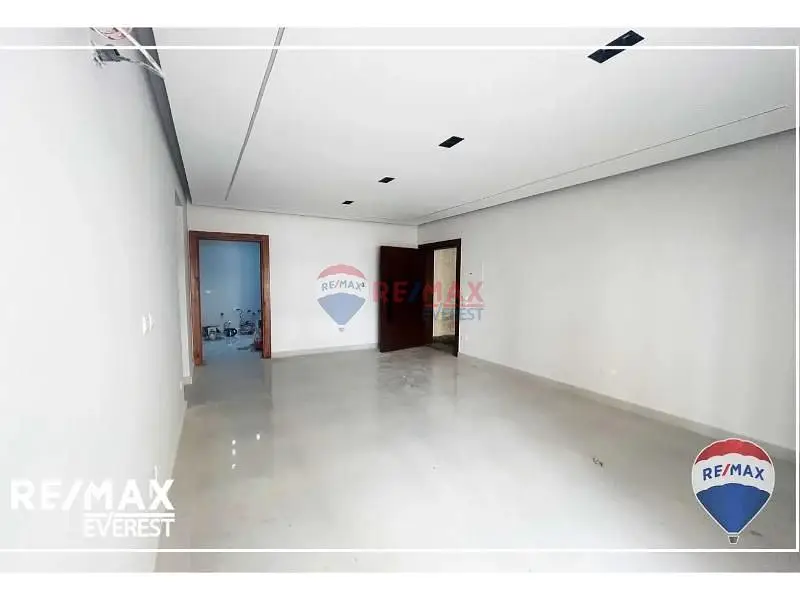 Ground floor apartment with garden in Mountain View iCity for rent