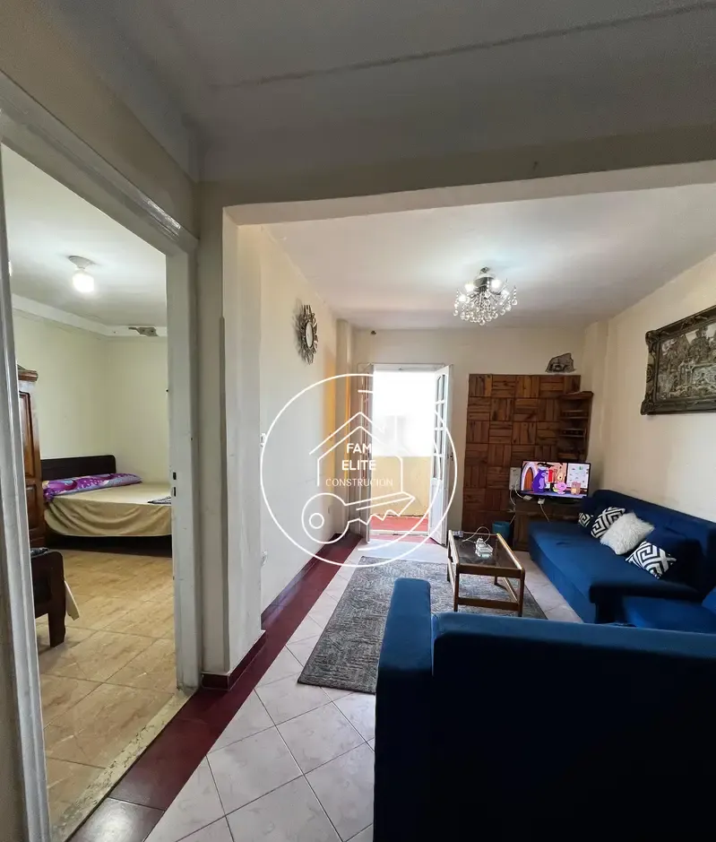Furnished, air-conditioned apartment, first row on the sea in Cleopatra for annual rent