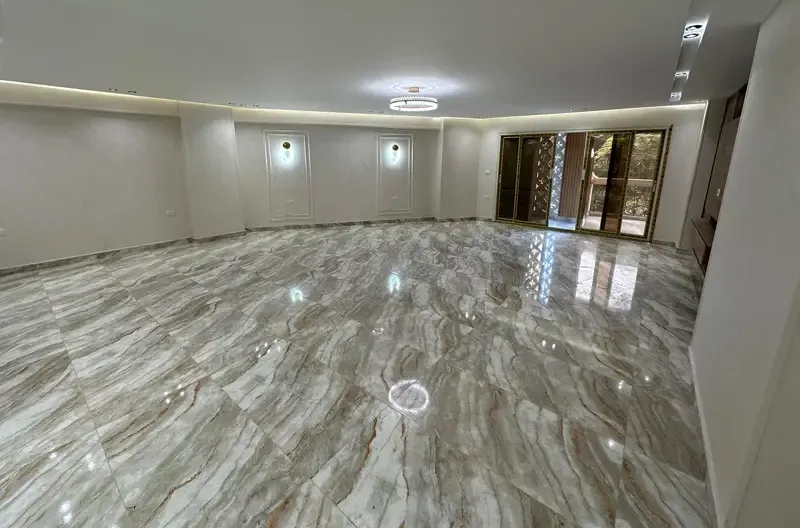 Office for rent on Mosaddak Main Street, 400sqm, Super Lux finish