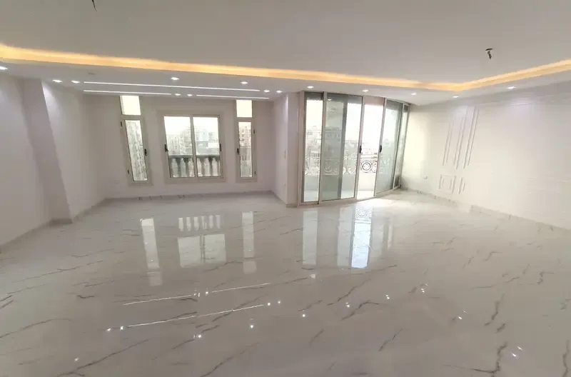 Office for rent on Nozha Main Street
