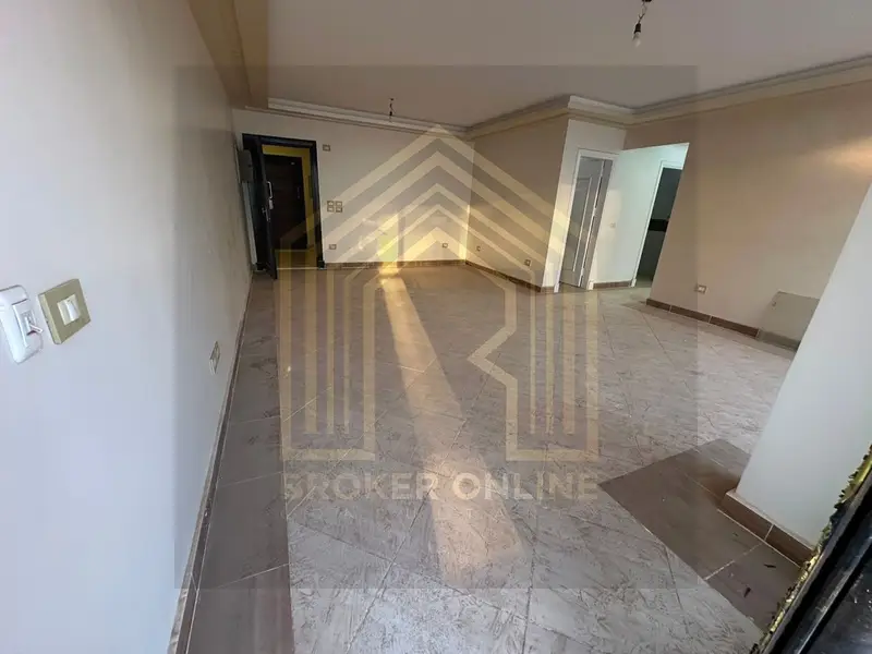 Apartment for rent in Lakefront Compound, Hadayek October