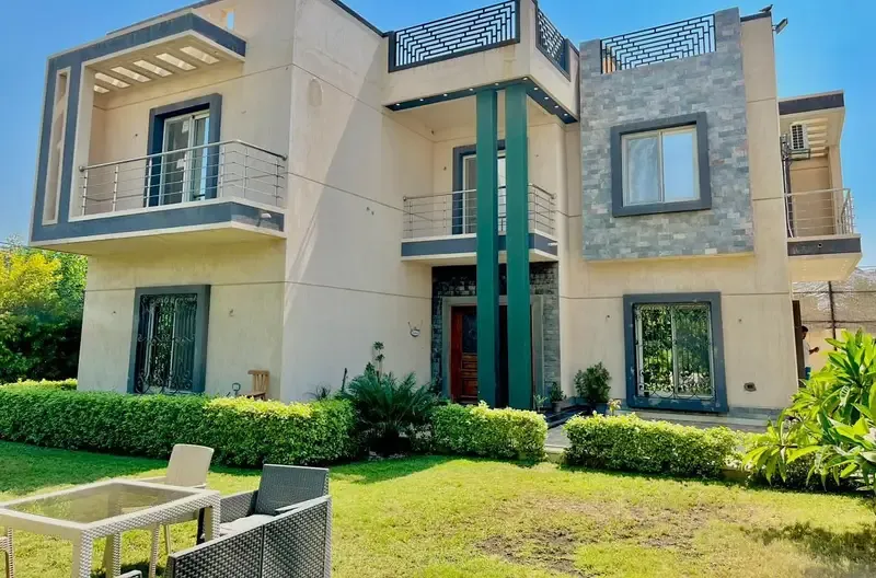 Modern villa for annual rent