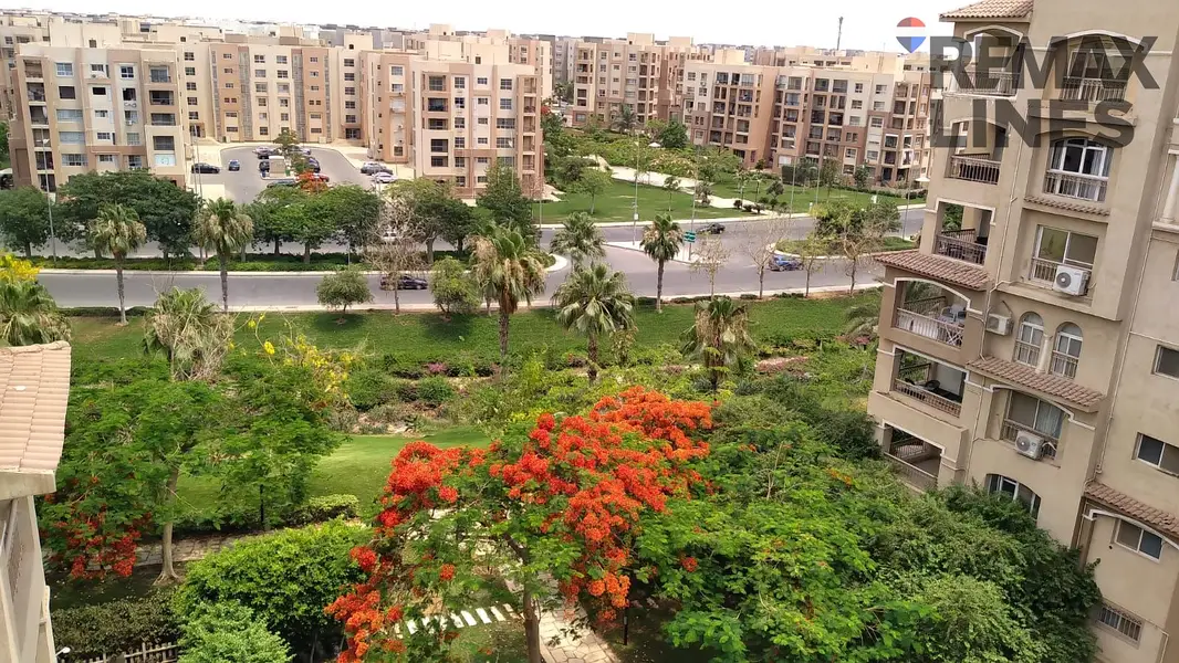 Furnished apartment for rent in Madinaty B2 with garden view