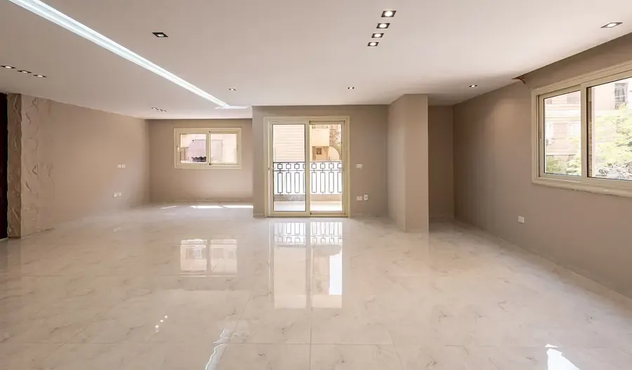Administrative office for rent in Ard El Golf