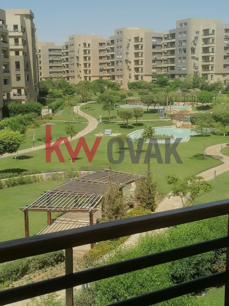 210 sqm apartment with 4 bedrooms and lake view for rent in The Square Sabbour