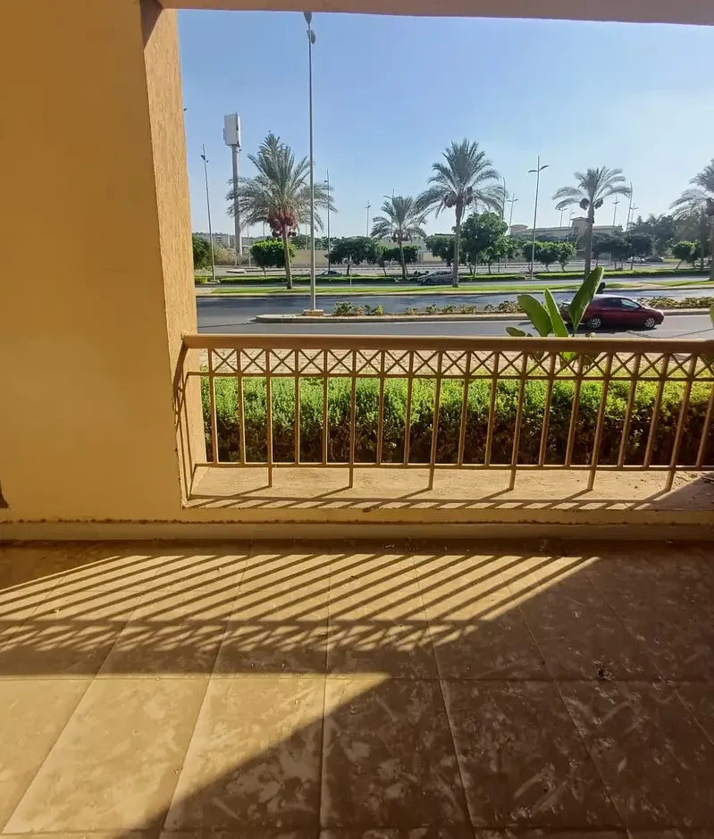 شقة للايجار في مدينتي فيو مفتوح