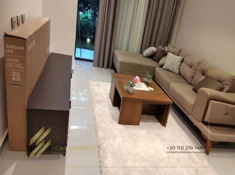 Furnished apartment with garden for rent in Lake View Residence Compound