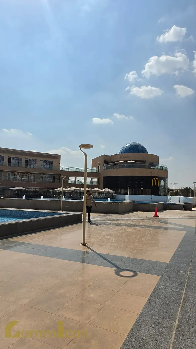 محل للايجار في افينيو مول بالرحاب