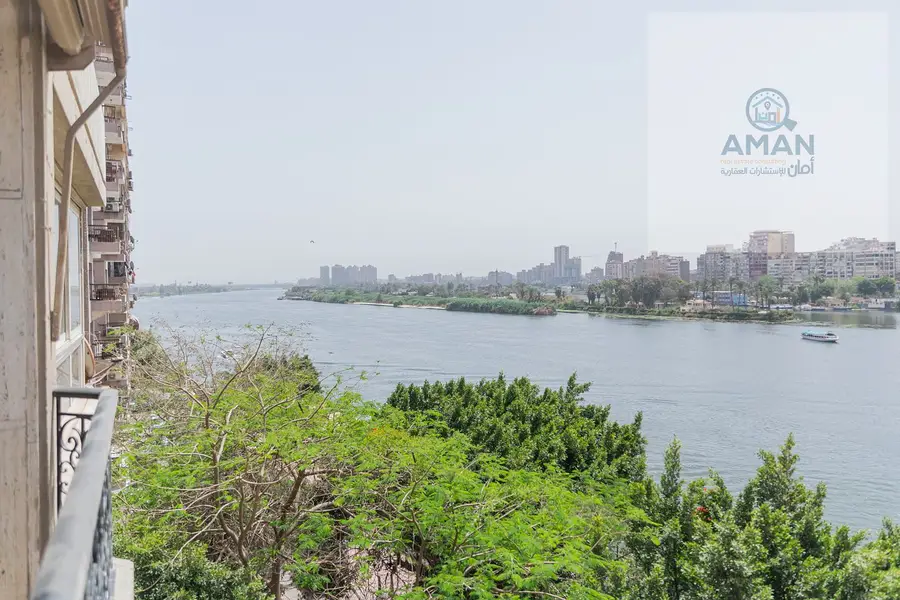 450sqm apartment next to Al Arabi Hotel in Manyal El Roda on the Nile