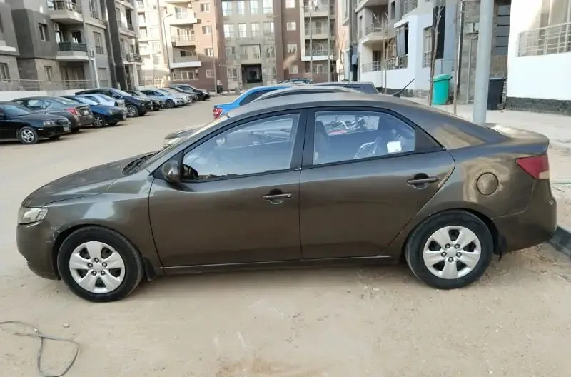كيا سيراتو للايجار