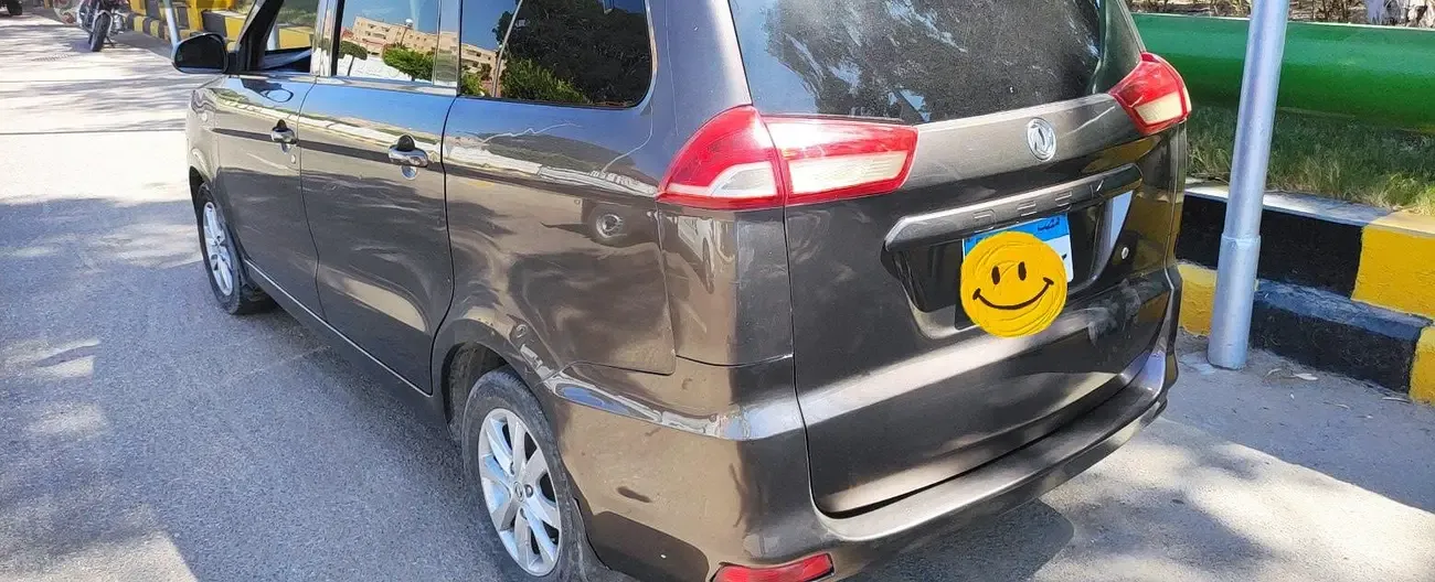 7-seater car for rent with driver in Alexandria
