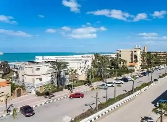 شقة للايجار بالمعمورة على الكورنيش بروف خاص