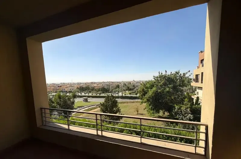 Furnished apartment for rent in Casa Beverly Hills Compound, Sheikh Zayed