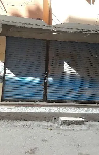 محل تجاري للايجار بشارع حيوي
