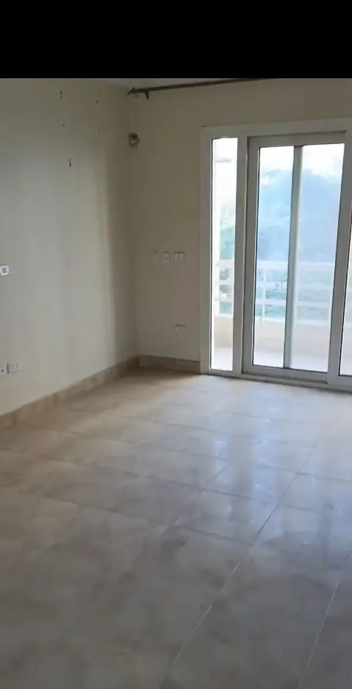Apartment for rent in Madinaty B6 with garden view