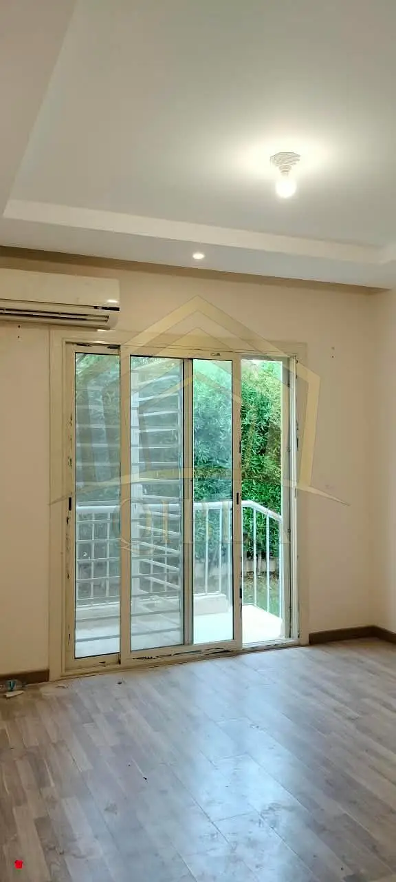 Ground floor apartment with 159 sqm garden for rent in The Address compound, Zayed