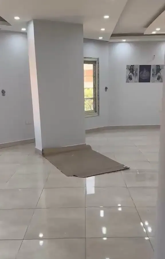 شقة 240 متر ايجار أول سكن بعد التجديد بالحي الثامن – الشيخ زايد