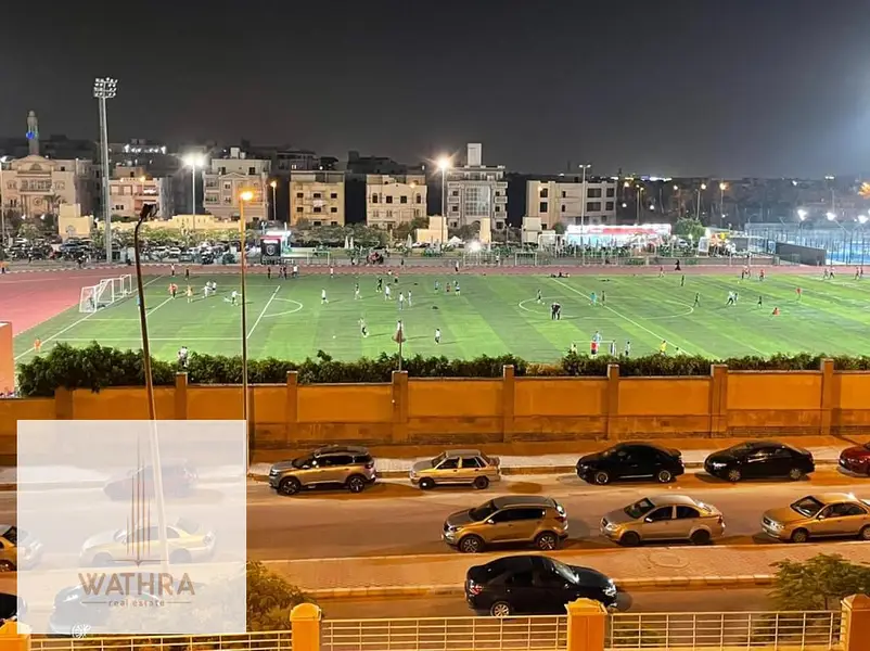 استوديو مفروش للإيجار في كمبوند The Village Palm Hills New Cairo
