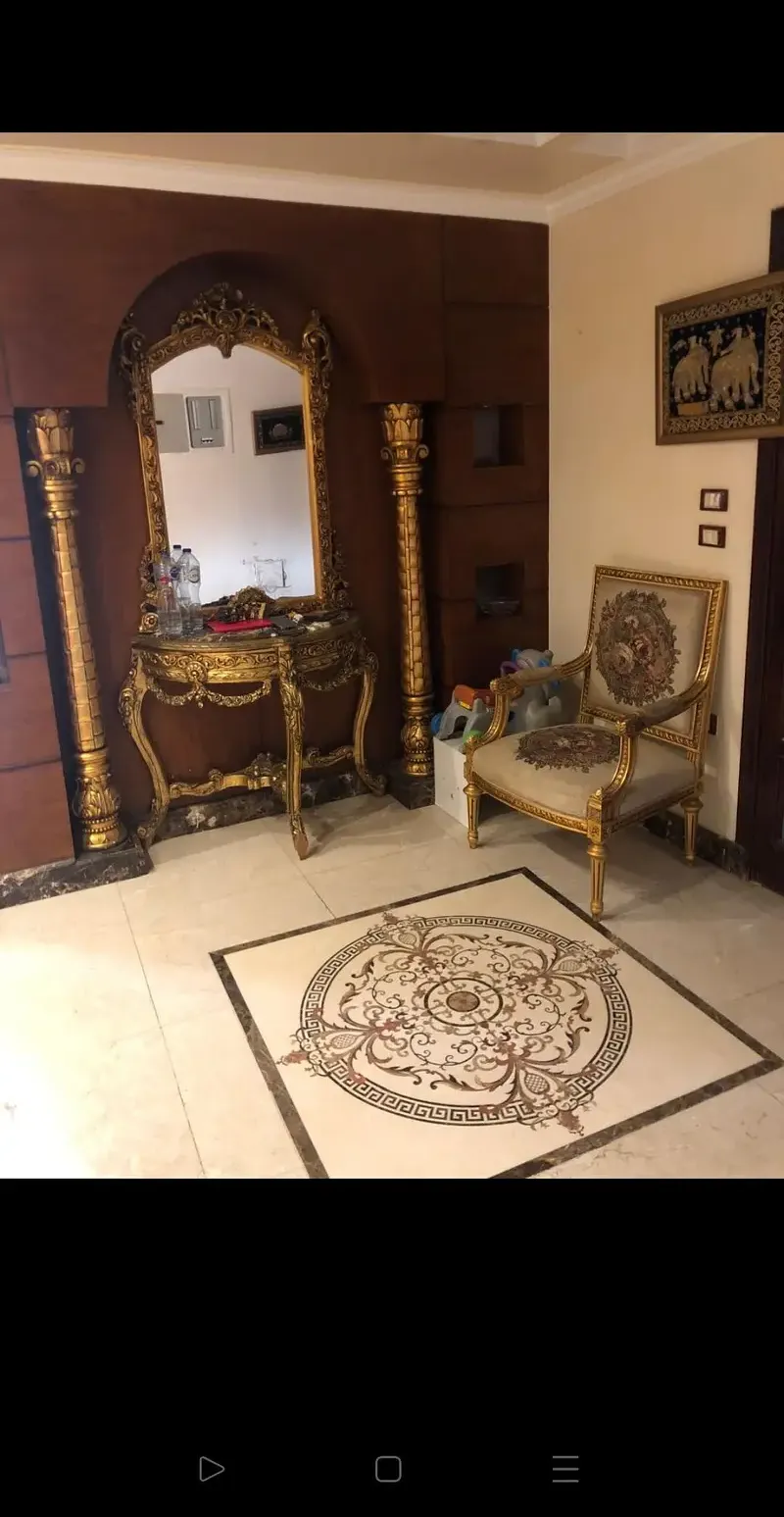 شقة مفروشة فاخرة للإيجار بالشيخ زايد