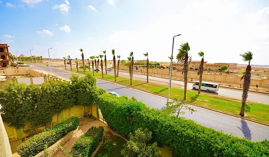 فيلا مستقلة فاخرة للإيجار السنوي | برج العرب