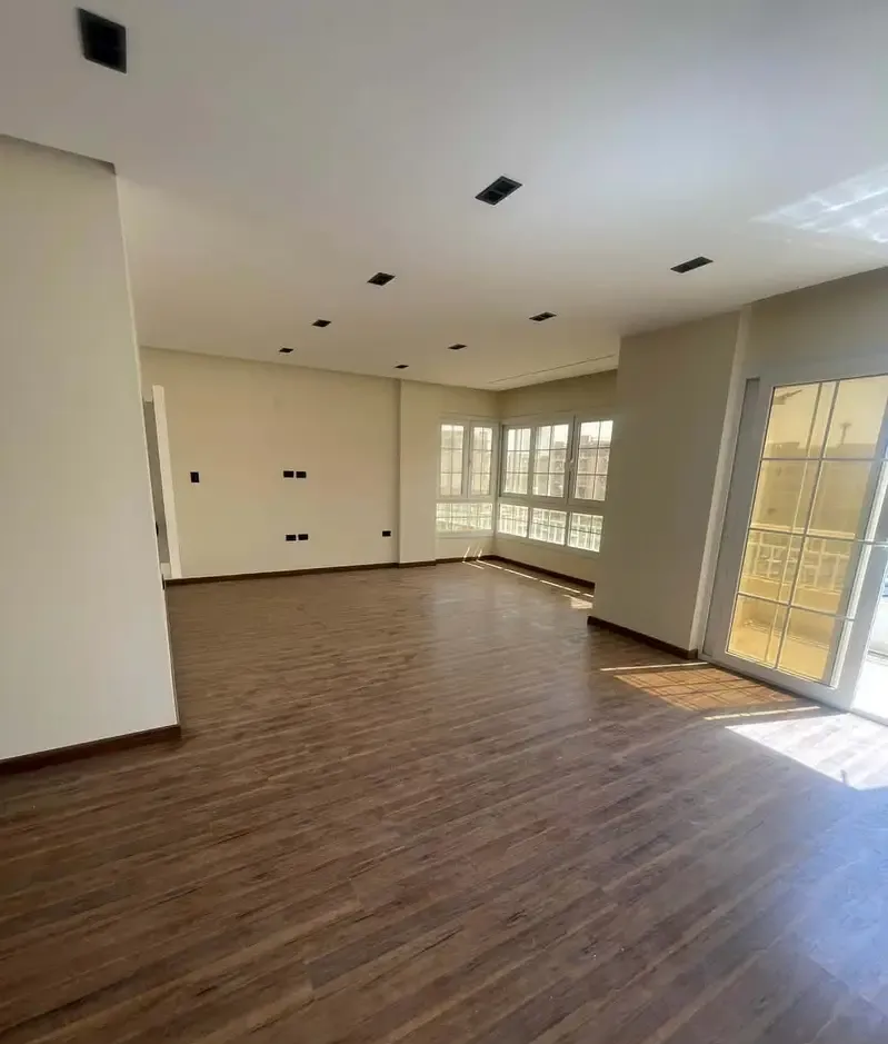 First occupancy apartment for rent in Madinaty B10