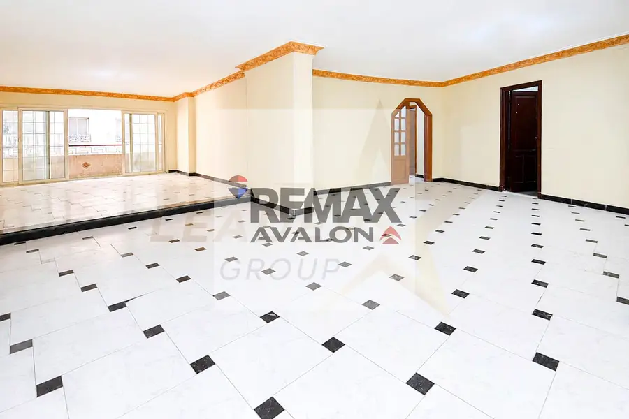 Administrative office for rent 265 sqm in Smouha