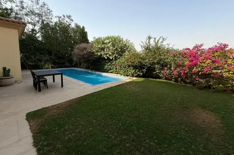 Luxurious furnished villa for rent in Isadora