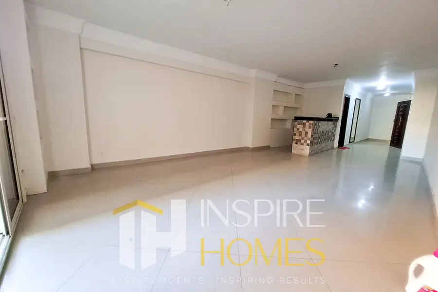 170 sqm apartment for rent in Gleem for 17,000 EGP monthly