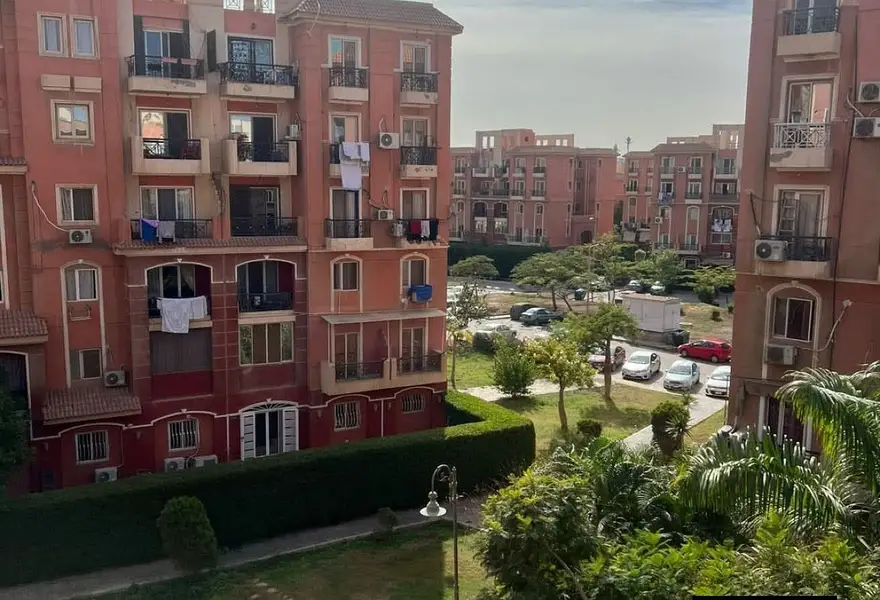 شقة مفروشة للإيجار بكمبوند روضة زايد فيو مفتوح