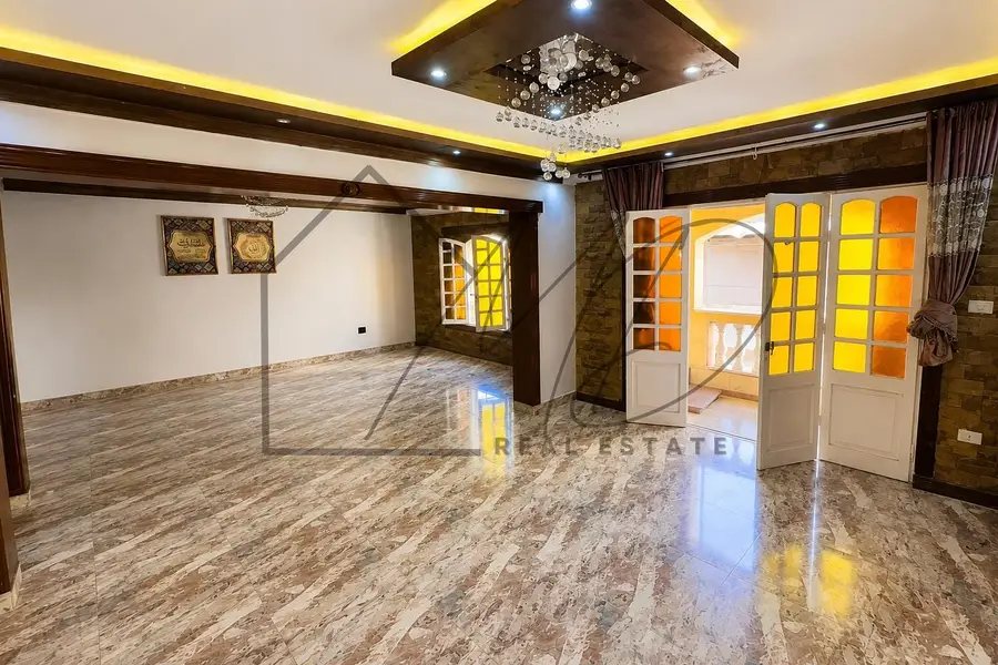 Office space for rent 360 sqm in Gleem