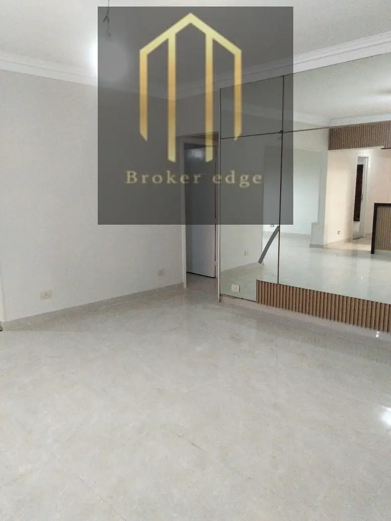 Office for rent near Faculty of Girls