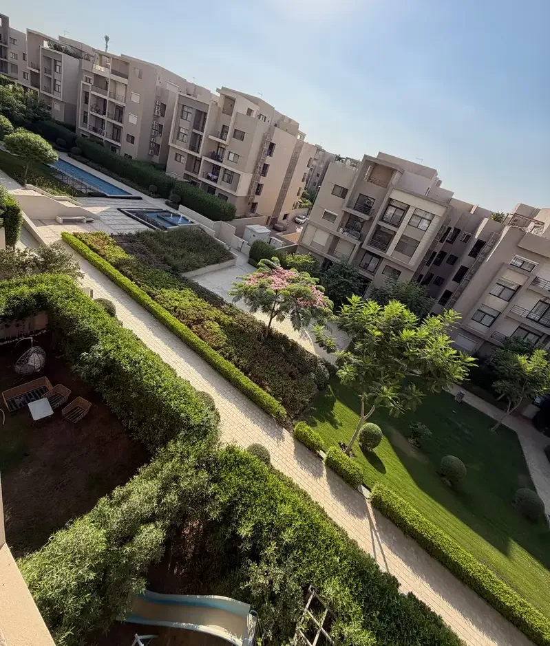 Penthouse for rent in Al Marasem compound, Fifth Square, New Cairo