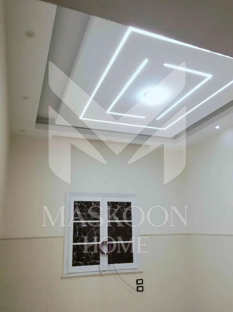 Distinctive office for rent, 100 sqm, in Azarita
