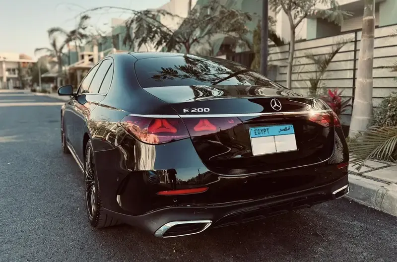 Mercedes E200 for rent