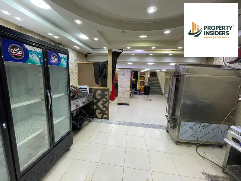 محل تجاري للايجار 300 متر في الدقي