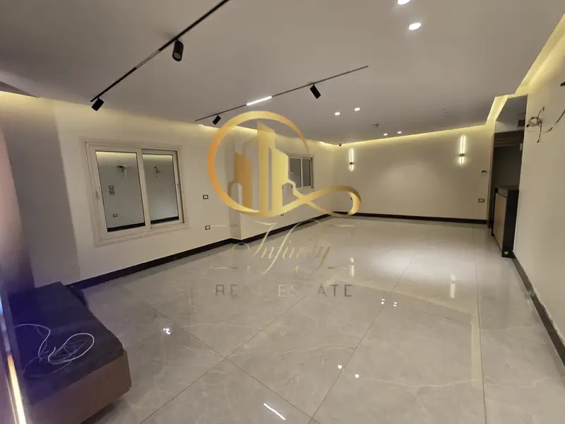 Administrative duplex for rent with ACs, ultra super lux, excellent location in Zahraa Al Maadi