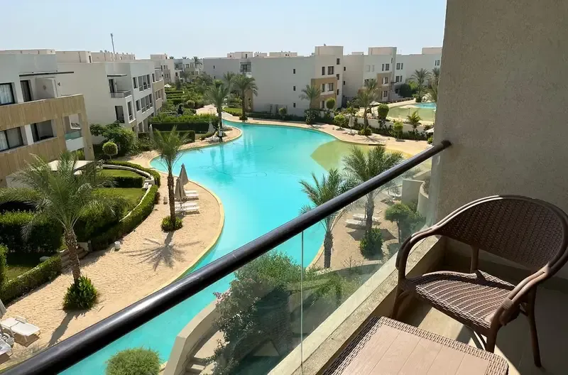 شاليه غرفتين مميز في أزهى السخنة على اللاجون