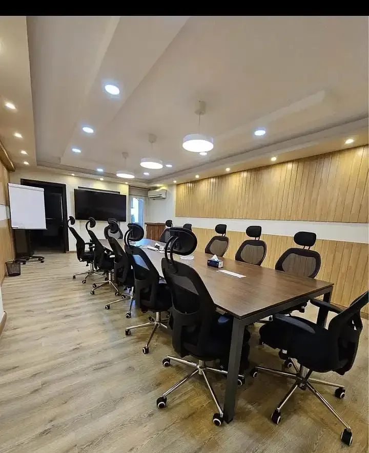 Office Space 350sqm for Rent on Makram Ebeid Main Street