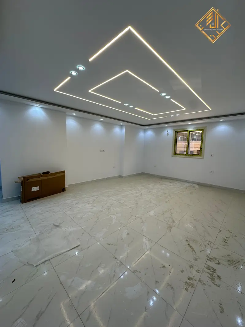 مكتب إداري للإيجار بموقع استراتيجي في المهندسين