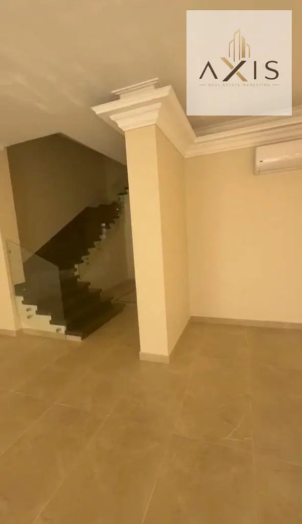 Twin house villa for rent in Palm Valley, Sheikh Zayed